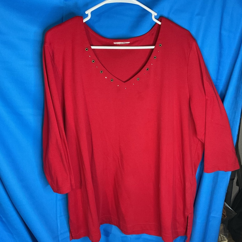 Red ladies tee shirt